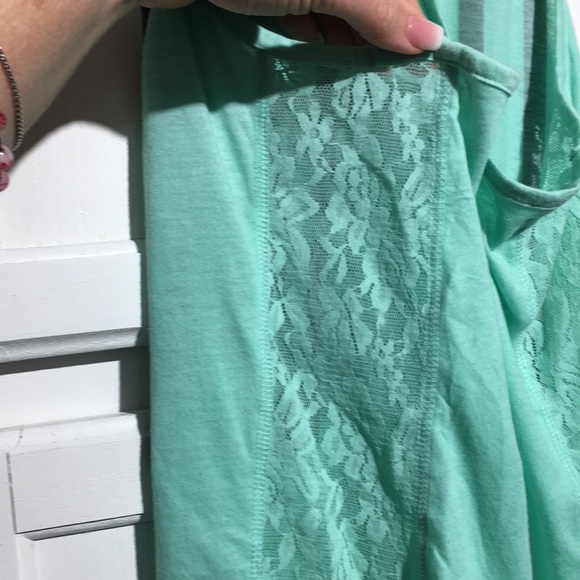 0621 PINK - Tank Top w/ Lace 🥰😘 - Picture 7 of 8